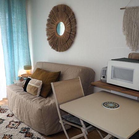 Studio, Balcon Et Acces Direct Page 迪纳尔 外观 照片
